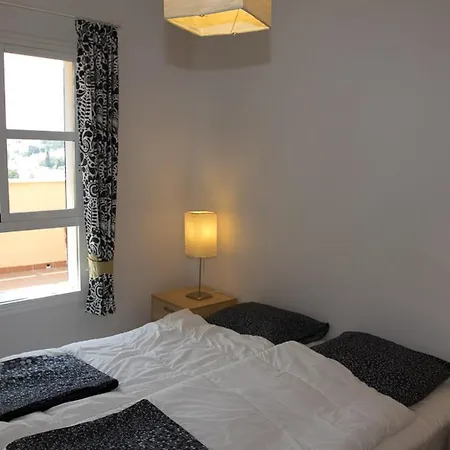 Violin Apartment *